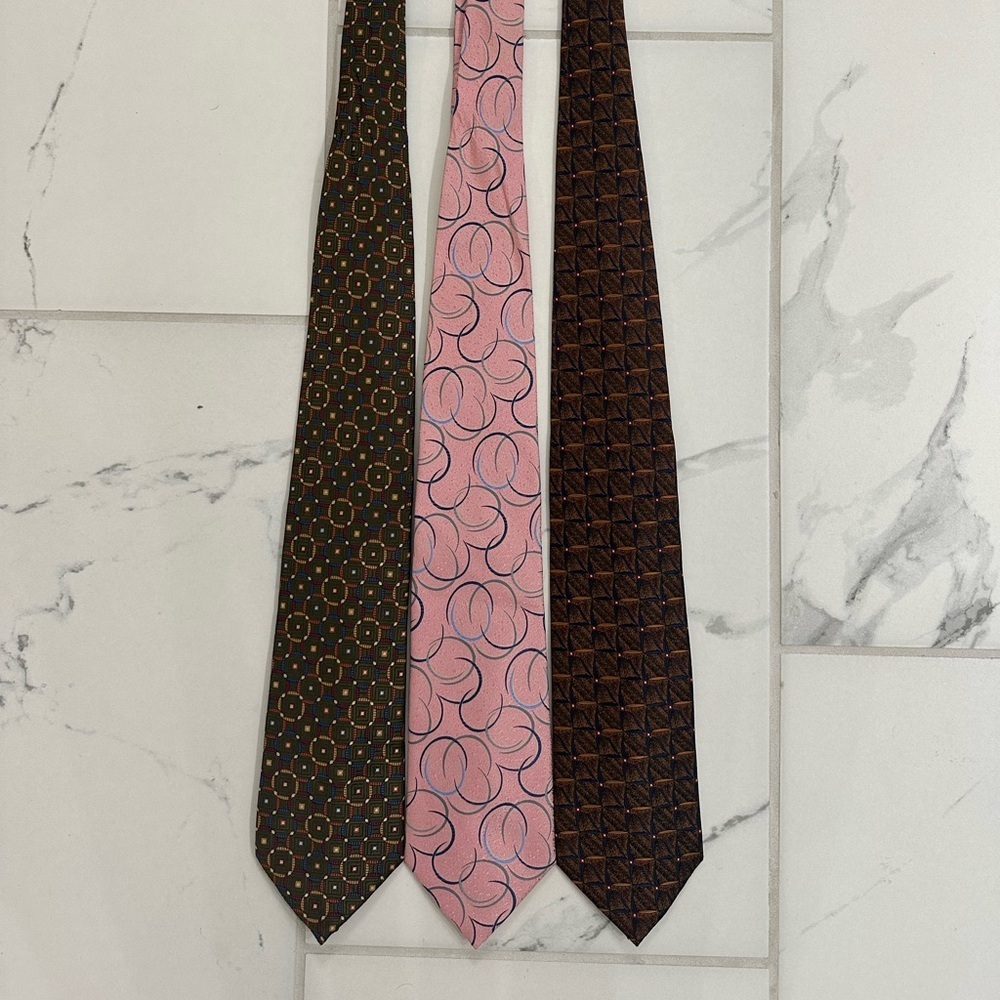 Sturbridge 100% Silk Ties - XL Length Set Of 3 - 1 New Never Worn & 2 EUC - Picture 5 of 8